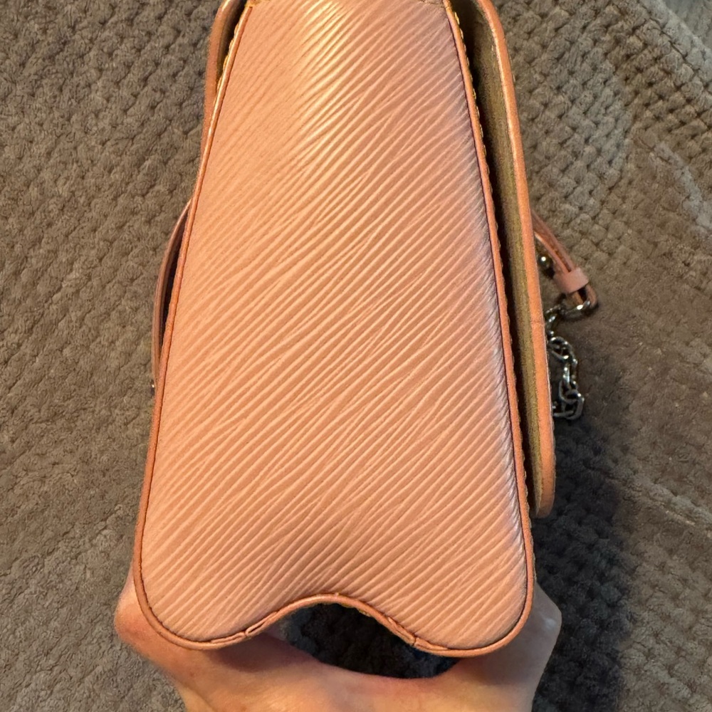 Louis Vuitton Epi ballerina pink twist lock MM shoulder or Crossbody bag - Picture 6 of 9